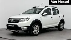 Gebruikt 2015 Dacia Sandero Stepway Ambiance Hatchback | € 9.240 (Eerlijke prijs)