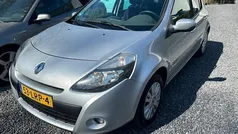 Gebruikt 2010 Renault Clio R.S. Collection Hatchback | € 2.999 (Eerlijke prijs)