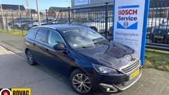 Blauw Gebruikt 2017 Peugeot 308 Premium Stationwagen | € 9.095 (Eerlijke prijs)
