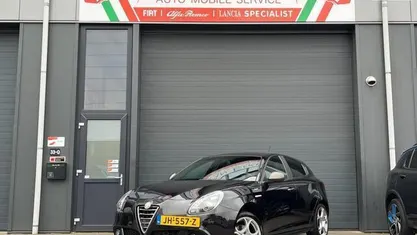 Zwart Gebruikt 2016 Alfa Romeo Giulietta Sprint Hatchback | € 11.950 (Goede deal)