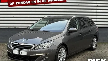 Grijs Occasion 2017 Peugeot 308 SW Stationwagen | € 5.999 (Super prijs)