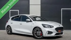 Wit Gebruikt 2019 Ford Focus ST-Line Hatchback | € 11.450 (Goede deal)