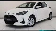 Wit Gebruikt 2022 Toyota Yaris Hybrid Active Hatchback | € 19.495 (Eerlijke prijs)