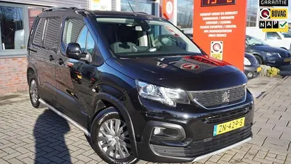 Zwart Occasion 2019 Peugeot Rifter Allure MPV | € 16.925 (Eerlijke prijs)