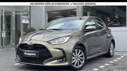 Groen Gebruikt 2024 Toyota Yaris Hatchback | € 22.900 (Eerlijke prijs)