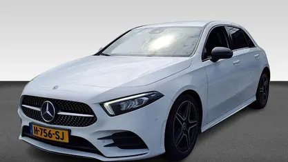 Wit Gebruikt 2020 Mercedes A160 Business Hatchback | € 19.925 (Eerlijke prijs)