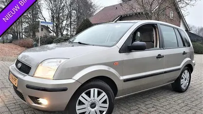 Occasion Ford Fusion Futura 101 PK (74 kW) 2004 Grijs MPV