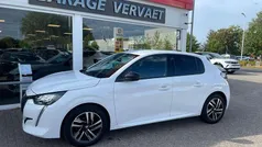Wit Gebruikt 2023 Peugeot 208 Allure Hatchback | € 17.450 (Eerlijke prijs)