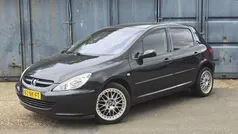 Zwart Gebruikt 2003 Peugeot 307 Hatchback | € 1.299 (Eerlijke prijs)
