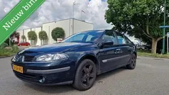 Groen Gebruikt 2006 Renault Laguna II Hatchback | € 1.095 (Eerlijke prijs)