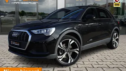 Zwart (metallic) Gebruikt 2022 Audi Q3 Advanced SUV | € 32.900 (Super prijs)
