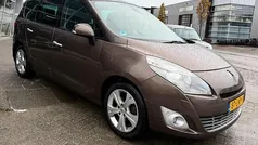 Bruin Gebruikt 2010 Renault Grand Scénic III Dynamique MPV | € 3.250 (Eerlijke prijs)