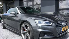 Grijs, metallic lak Gebruikt 2019 Audi A5 Cabriolet S-Line Cabriolet | € 36.900 (Eerlijke prijs)