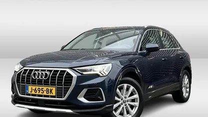 Blauw Occasion 2020 Audi Q3 Business SUV | € 29.950 (Super prijs)