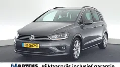 Grijs Gebruikt 2017 VW Golf Sportsvan Highline MPV | € 16.949 (Eerlijke prijs)