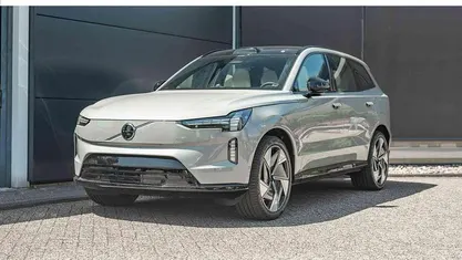 Grijs, metallic lak Occasion 2023 Volvo EX90 Performance SUV | € 89.950 (Eerlijke prijs)