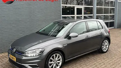 Occasion VW Golf VII Highline 131 PK (96 kW) 2018 Grijs (metallic) Hatchback