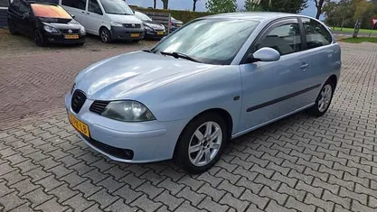 Blauw Gebruikt 2004 Seat Ibiza Sport Hatchback | € 1.399 (Eerlijke prijs)