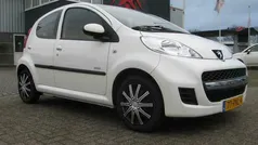 Wit Gebruikt 2011 Peugeot 107 Hatchback | € 4.899 (Eerlijke prijs)
