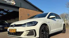 Wit Gebruikt 2019 VW Golf VII Highline Hatchback | € 18.800 (Eerlijke prijs)