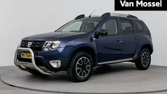 Blauw Gebruikt 2017 Dacia Duster Black Shadow SUV | € 13.935 (Eerlijke prijs)