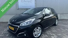 Gebruikt 2019 Peugeot 208 Signature Sky Hatchback | € 9.250 (Goede deal)