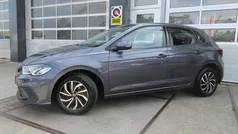 Grijs Gebruikt 2021 VW Polo Life Hatchback | € 15.995 (Eerlijke prijs)