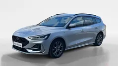Grijs Gebruikt 2022 Ford Focus ST-Line Stationwagen | € 21.945 (Eerlijke prijs)