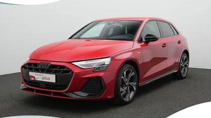 Rood Nieuw 2025 Audi A3 Sportback e-tron S-Line Hatchback | € 46.900 (Eerlijke prijs)