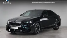 Saphirschwarz metallic (donker zwart metallic) Gebruikt 2024 BMW M5 Comfort Edition Sedan | € 132.950 (Eerlijke prijs)