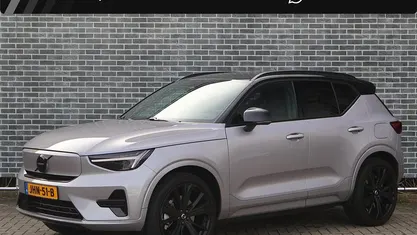 Grijs Occasion 2025 Volvo EX40 Business Edition SUV | € 50.894 (Eerlijke prijs)