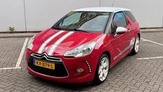 Rood, metallic lak Gebruikt 2012 Citroën DS3 Sport Chic Hatchback | € 4.350 (Eerlijke prijs)