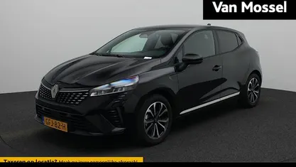 Gebruikt 2024 Renault Clio V Techno Hatchback | € 23.625 (Eerlijke prijs)