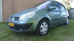 Groen Gebruikt 2004 Renault Scénic II Dynamique MPV | € 1.399 (Eerlijke prijs)