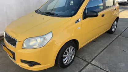 Occasion Chevrolet Aveo 84 PK (61 kW) 2009 Geel Hatchback