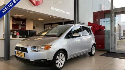 Grijs (metallic) Occasion 2011 Mitsubishi Colt Edition Hatchback | € 5.950 (Eerlijke prijs)