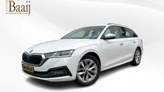 Wit Gebruikt 2021 Skoda Octavia First Edition Stationwagen | € 19.950 (Super prijs)