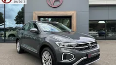 Gebruikt 2024 VW T-Roc Style SUV | € 34.945 (Eerlijke prijs)