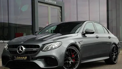 Grijs Gebruikt 2020 Mercedes S63 AMG Premium Plus Sedan | € 75.995 (Super prijs)