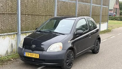 Occasion 2001 Toyota Yaris Hatchback | € 1.650 (Eerlijke prijs)
