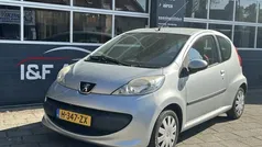 Grijs Gebruikt 2007 Peugeot 107 Hatchback | € 1.890 (Eerlijke prijs)