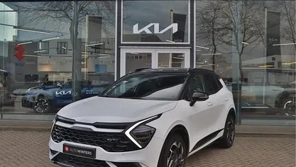 Wit Occasion 2023 Kia Sportage GT SUV | € 37.395 (Eerlijke prijs)