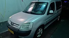 Grijs (metallic) Gebruikt 2004 Peugeot Partner Quiksilver Van | € 3.250 (Eerlijke prijs)
