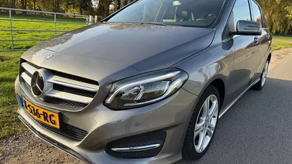 Gebruikt 2015 Mercedes B200 Prestige MPV | € 15.950 (Eerlijke prijs)