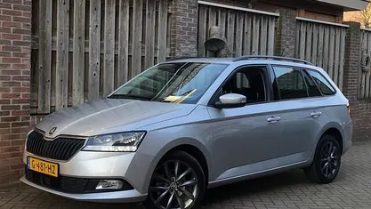 Grijs (metallic) Gebruikt 2019 Skoda Fabia Business Line Stationwagen | € 7.499 (Eerlijke prijs)