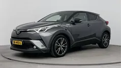 Licht grijs metallic Gebruikt 2018 Toyota C-HR Style SUV | € 20.945 (Eerlijke prijs)