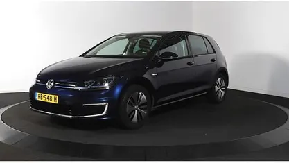 Occasion VW e-Golf 100 kW (136 PK) 2017 Blauw Hatchback