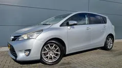 Zilver Gebruikt 2014 Toyota Verso Business Edition MPV | € 5.645 (Eerlijke prijs)