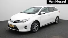 Gebruikt 2015 Toyota Auris Hybrid Stationwagen | € 15.735 (Eerlijke prijs)