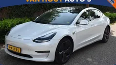 Wit, metallic lak Gebruikt 2020 Tesla Model 3 Long Range Sedan | € 19.950 (Eerlijke prijs)